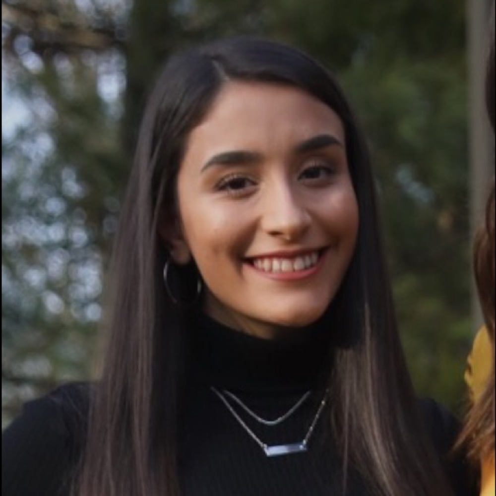 Meet your Posher, Stephanie